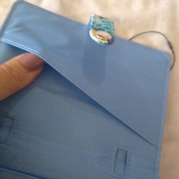 Vera Bradley Snap ID Wallet, Blueberry Blooms - Picture 7 of 9